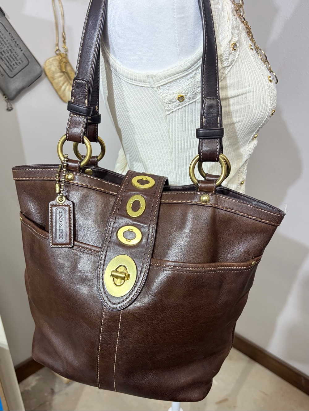 Coach lily legacy Brown Leather Shoulder Bag with Gold Hardware